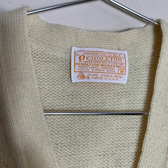 Pendleton Vest Size Medium Yellow Knit Golf Classic 100% Virgin Wool Made In USA - Picture 3 of 6